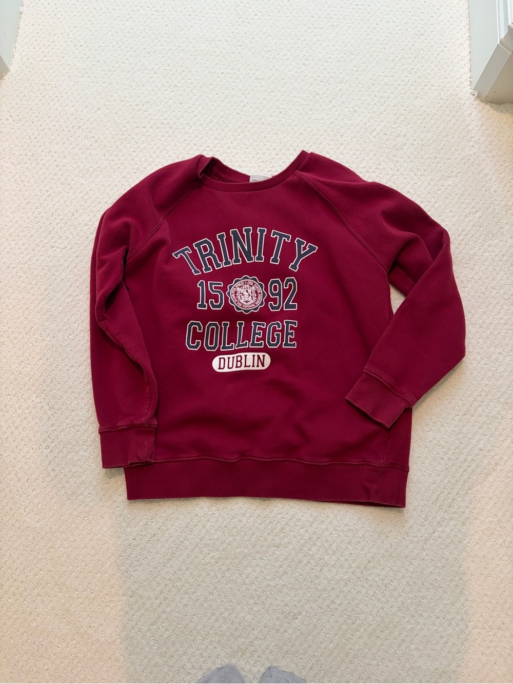 Trinity College Dublin Maroon Crewneck Sweatshirt Women’s Large University